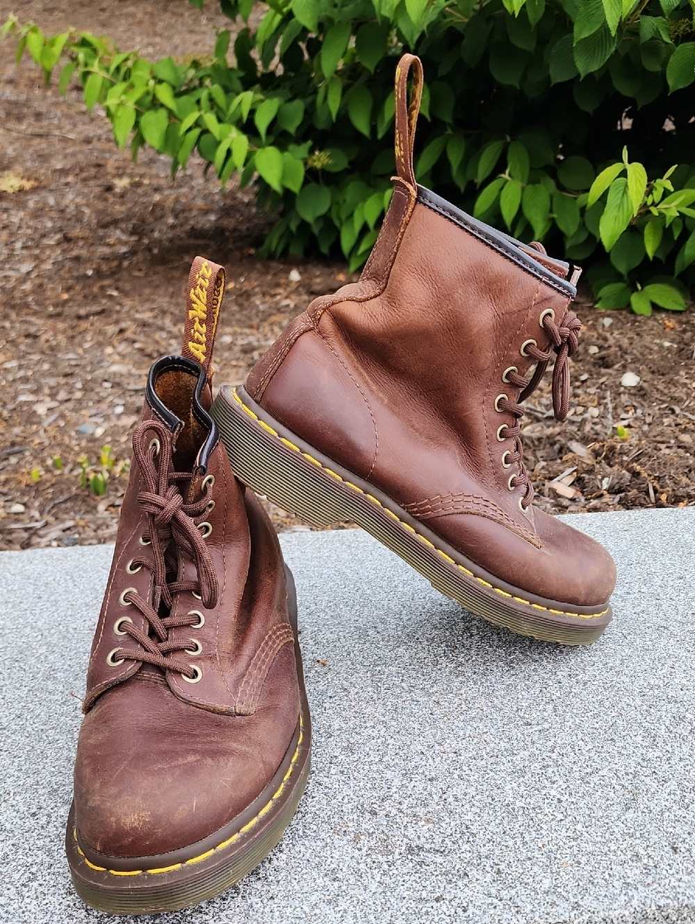 Dr. Martens 20847 Nubuck Leather Boots Size 8